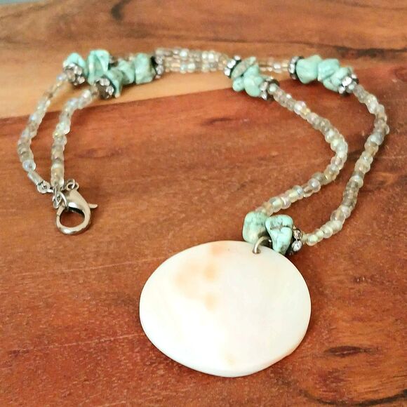 21" Howlite & Seed Bead Necklace, Seashell Pendant, Boho Statement - Picture 2 of 6